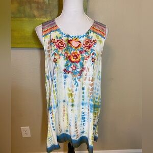 NWOT Savanna Jane Embroidered Sleeveless Tunic, Size M